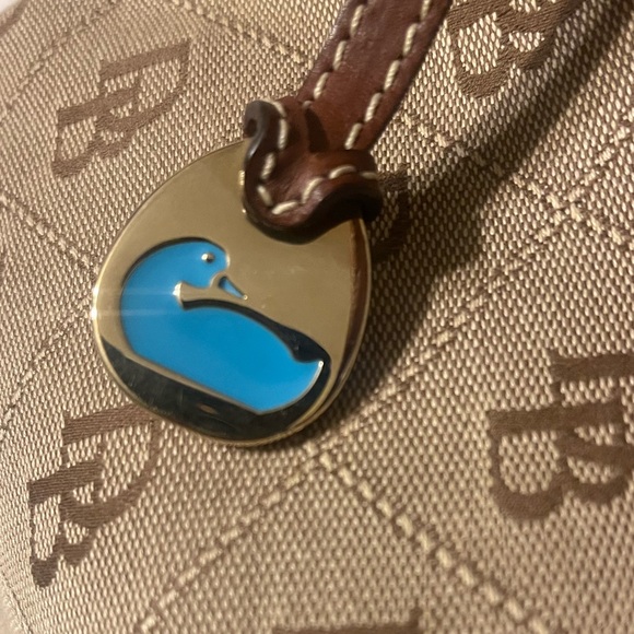 New Dooney & Bourke Monogram Top Handle Bag - Picture 11 of 11